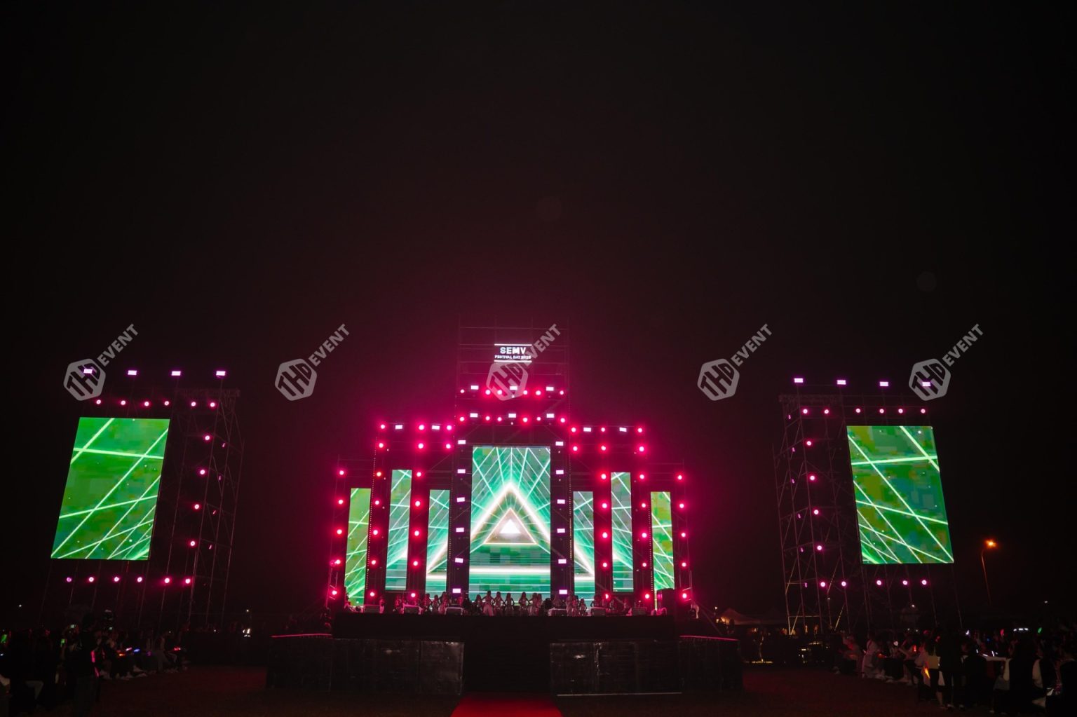Tổ Chức Festival