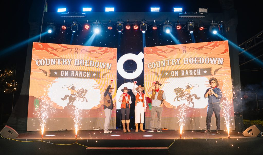 Tổ Chức Year End Party Tiệc Tất Niên