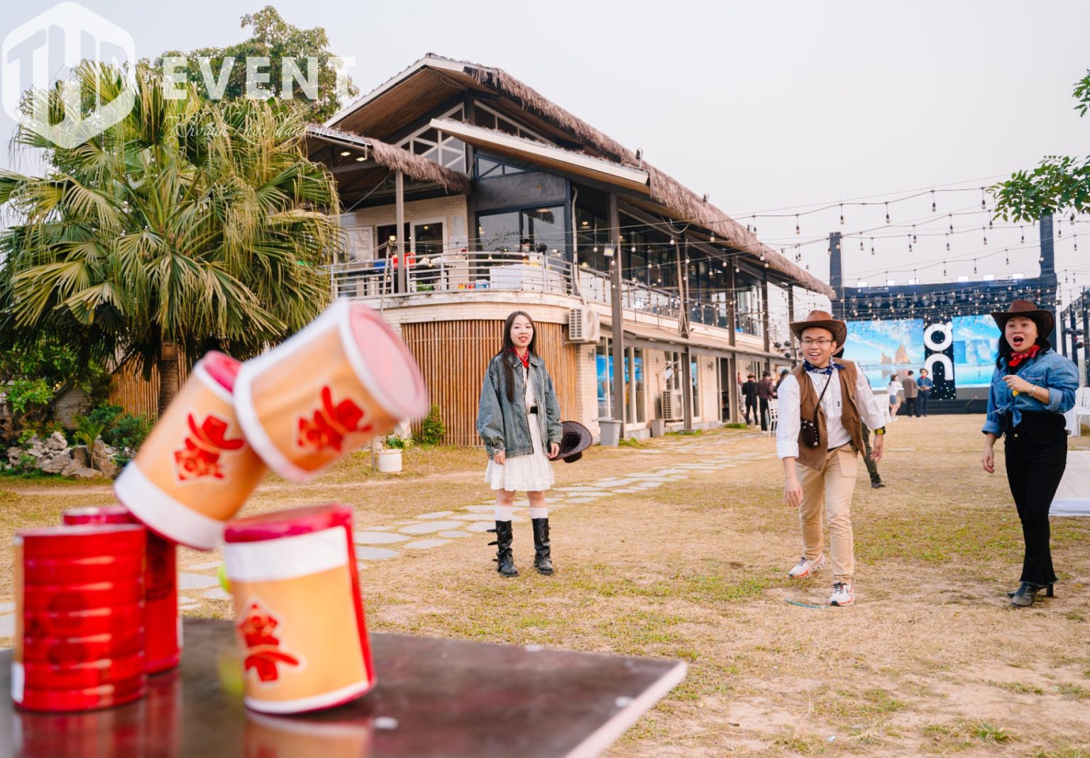 Tổ Chức Year End Party Tiệc Tất Niên