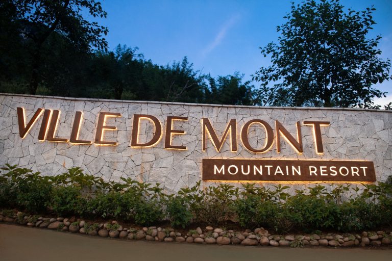 Ville De Mont Mountain Resort