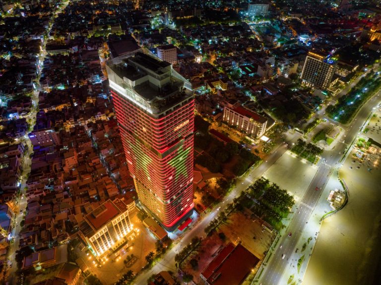 Grand Hyamas Hotel