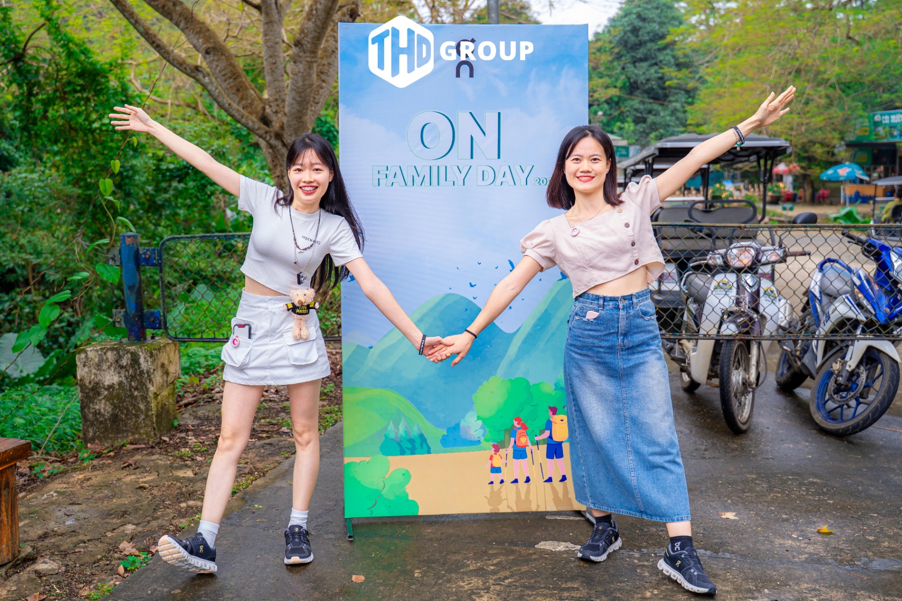 On Family Day 2025: Trekking CÚc PhƯƠng