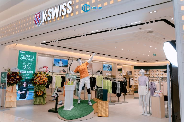 LỄ Khai TrƯƠng CỬa HÀng MỚi K Swiss