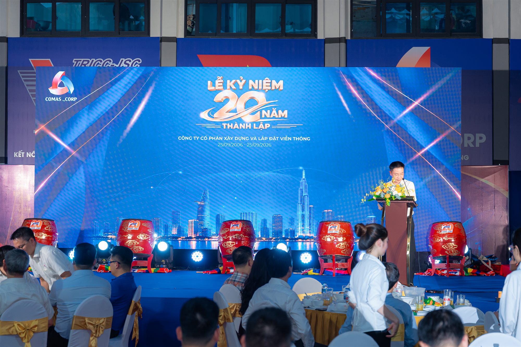Đại diện phát biểu tại lễ kỷ niệm 20 năm COMAS CORP