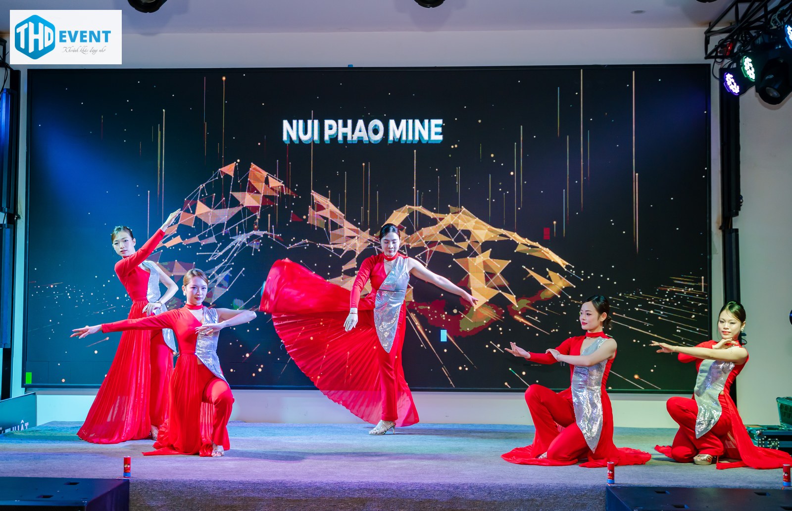 Tiết mục sân khấu trong bộ ảnh dự án MASAN 2026
