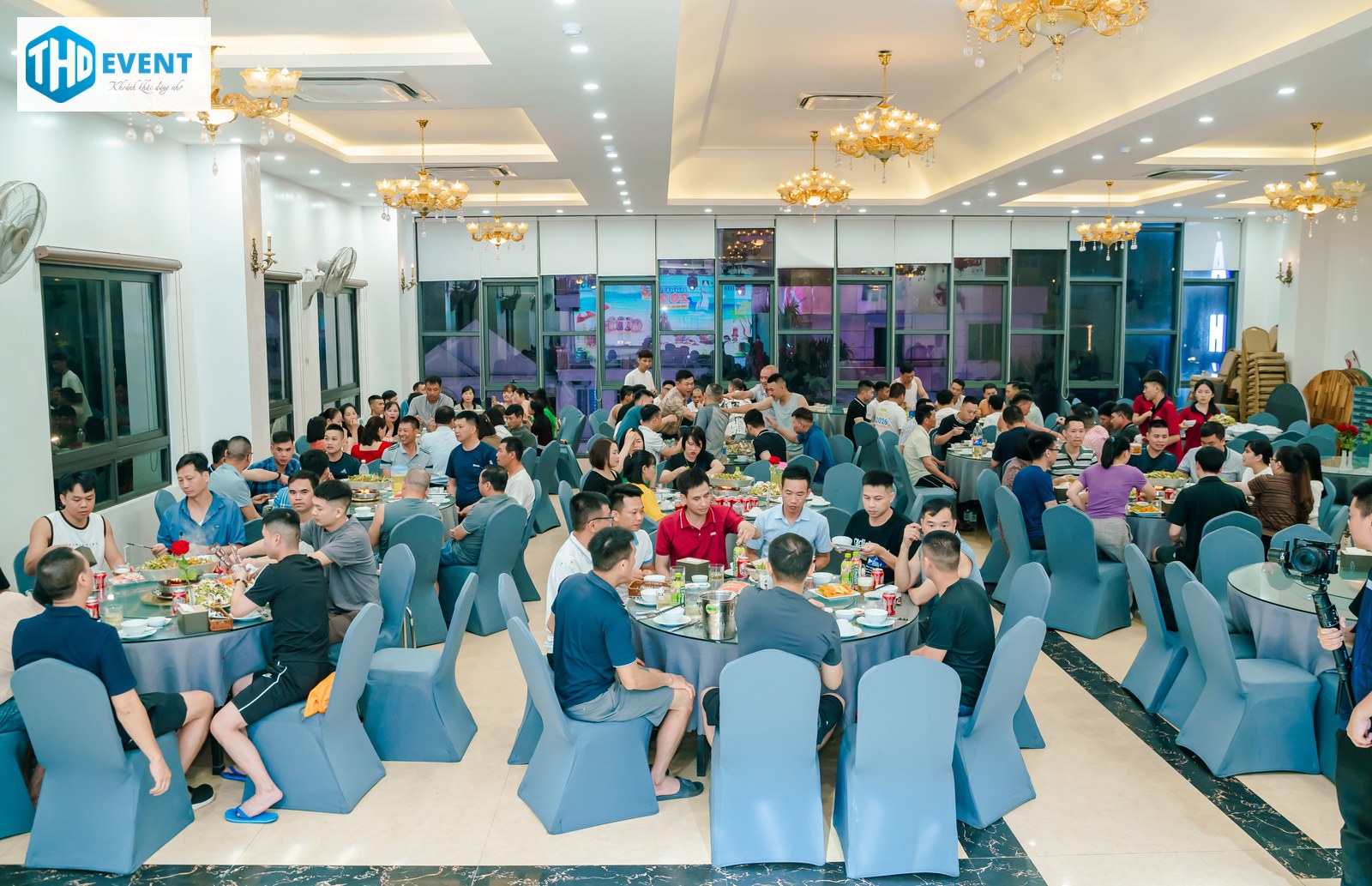 Bố trí bàn tiệc trong bộ ảnh dự án MASAN 2026