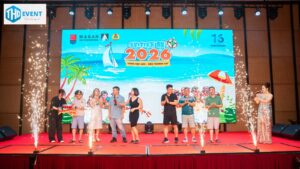 Sân khấu gala trong bộ ảnh dự án MASAN 2026